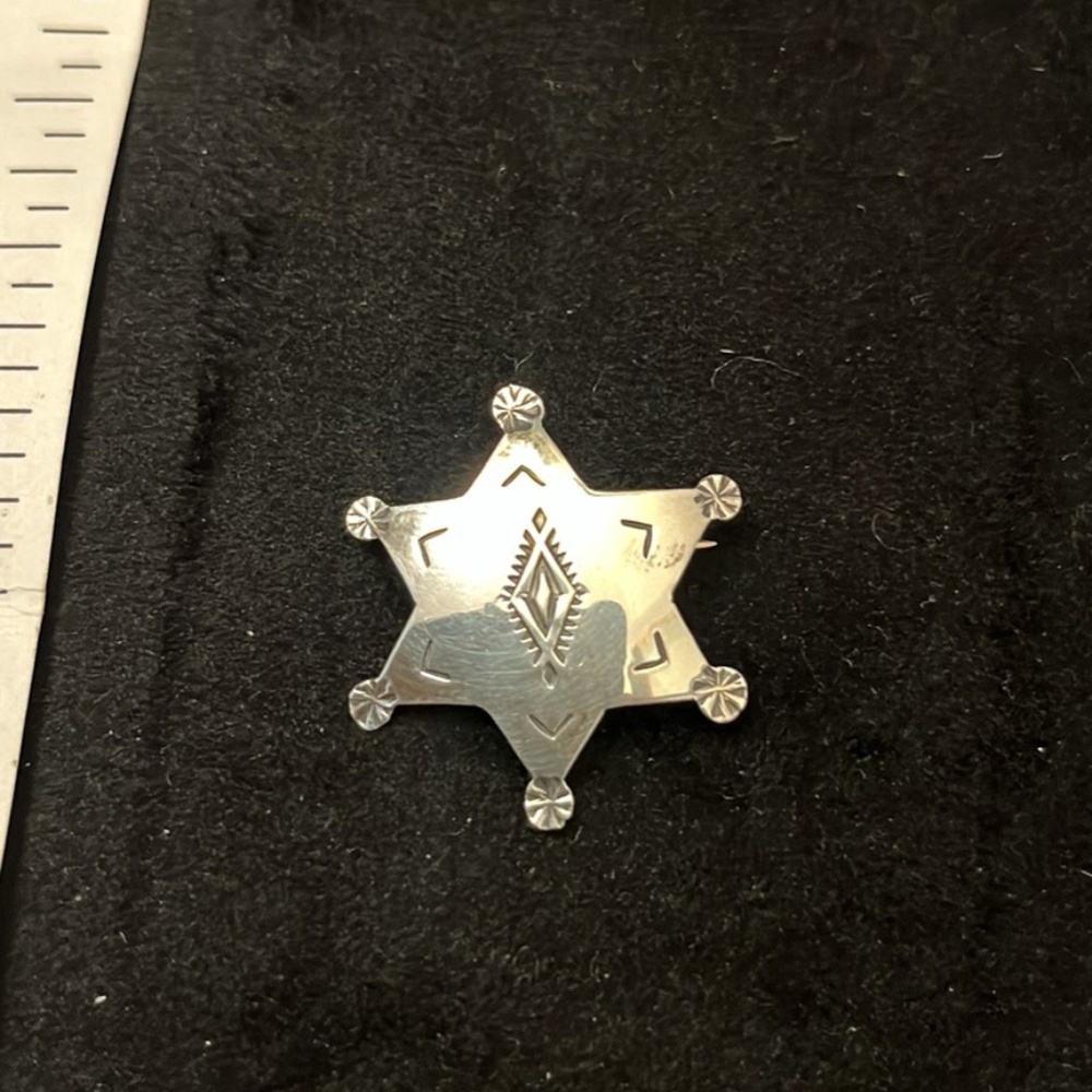 Vintage 6 peaks star Sterling silver